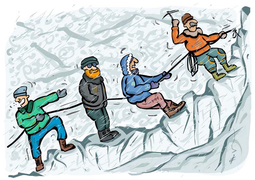 چند کوهنورد در حال بالا رفتن از کوه در هوای نامساعد و لجبازی یکی از آنها
